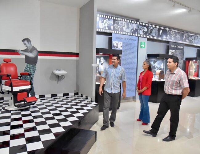 Autoridades municipales, entregan un carro eléctrico al Museo Pedro Infante para las visitas guiadas