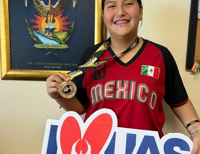 Alumna de Preparatoria semiescolarizada CU Mochis obtuvo medalla de Bronce en Mundial de Turquía
