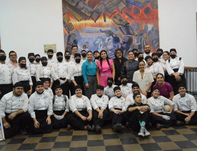 Con la Muestra Gastronómica “Sabores de Sinaloa”, la Facultad de Ciencias de la Nutrición y Gastronomía deleita al paladar en el FIUC 2024