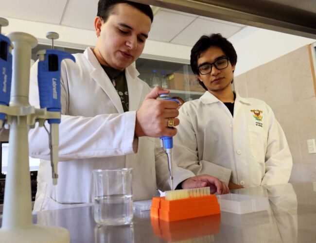 La Facultad de Ciencias Químico Biológicas tendrá más de 60 jóvenes talentos participando en el verano de investigación científica Delfín 2024